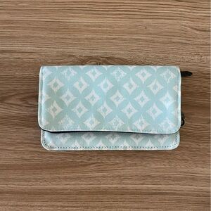 Thirty One Perfect Cents Wallet NWT